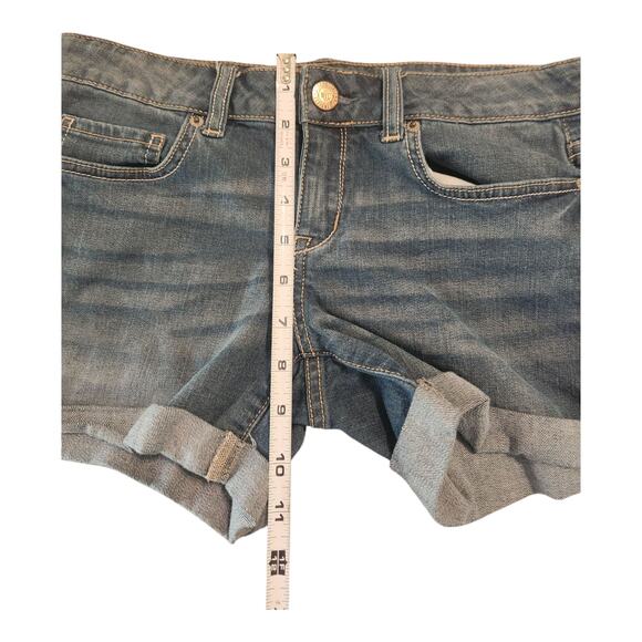 Aeropostale Midi Denim Cuffed Shorts Women's Size 4‎ - Picture 4 of 5